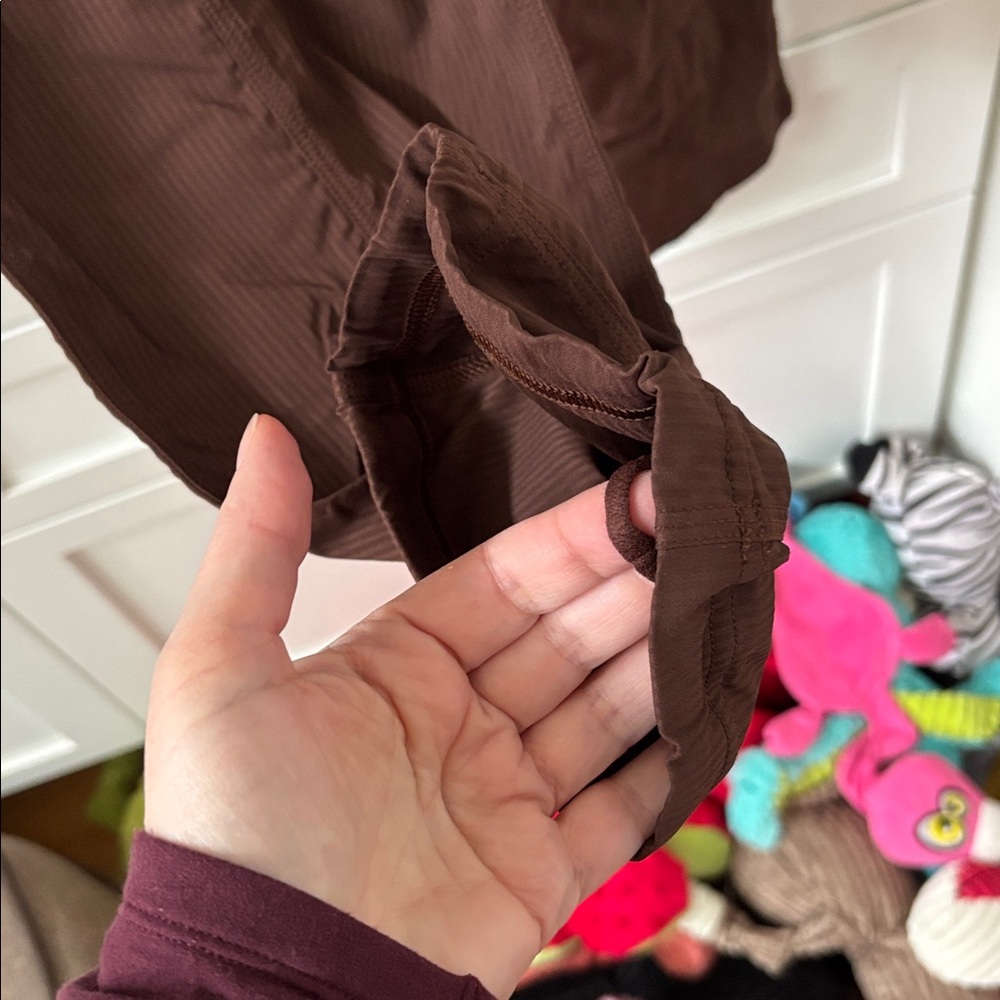 Lululemon Dance Studio Mid Rise Pant 28.5โ SZ 6 LAVA CAKE NWT ๐ค๐ค๐ค - Picture 6 of 7
